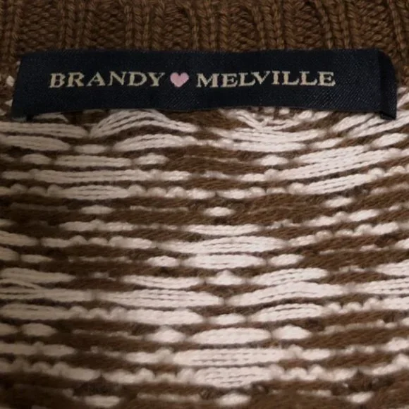 Brandy Melville Women's Knit Sweater Vest - Picture 4 of 6